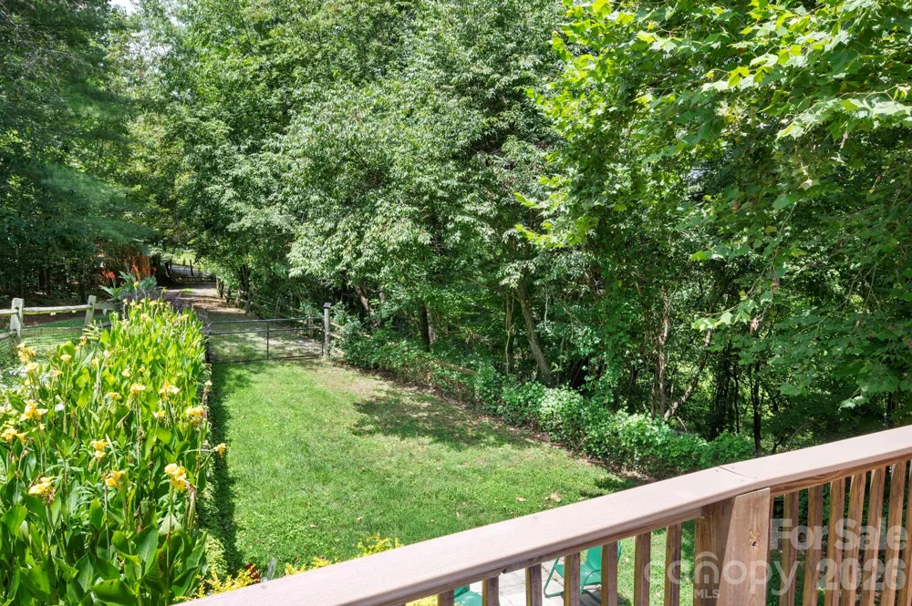 8 Blue Sky Drive Leicester, NC 28748