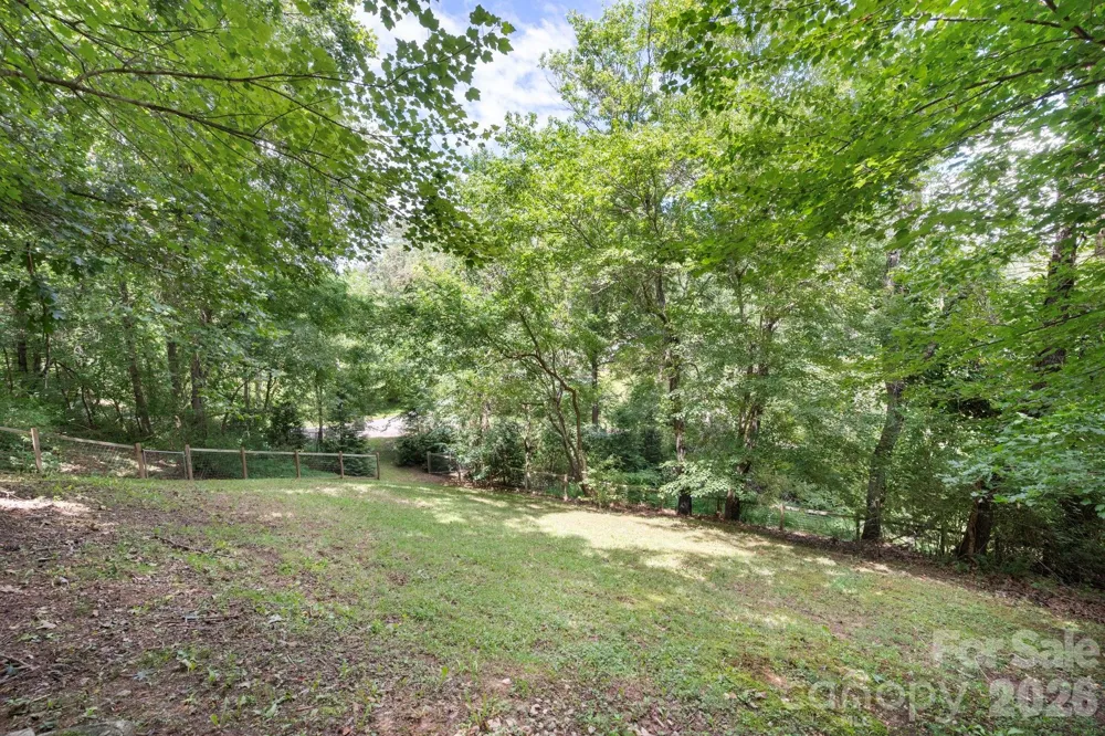 8 Blue Sky Drive Leicester, NC 28748