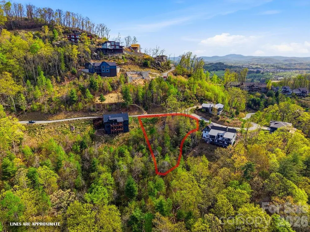 325 Curtain Bluff #W9 Hendersonville, NC 28791