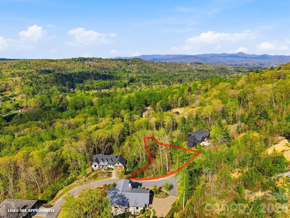 325 Curtain Bluff #W9 Hendersonville, NC 28791