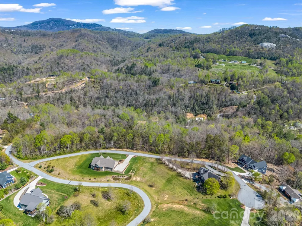 83 Sunny Morning Court Hendersonville, NC 28792