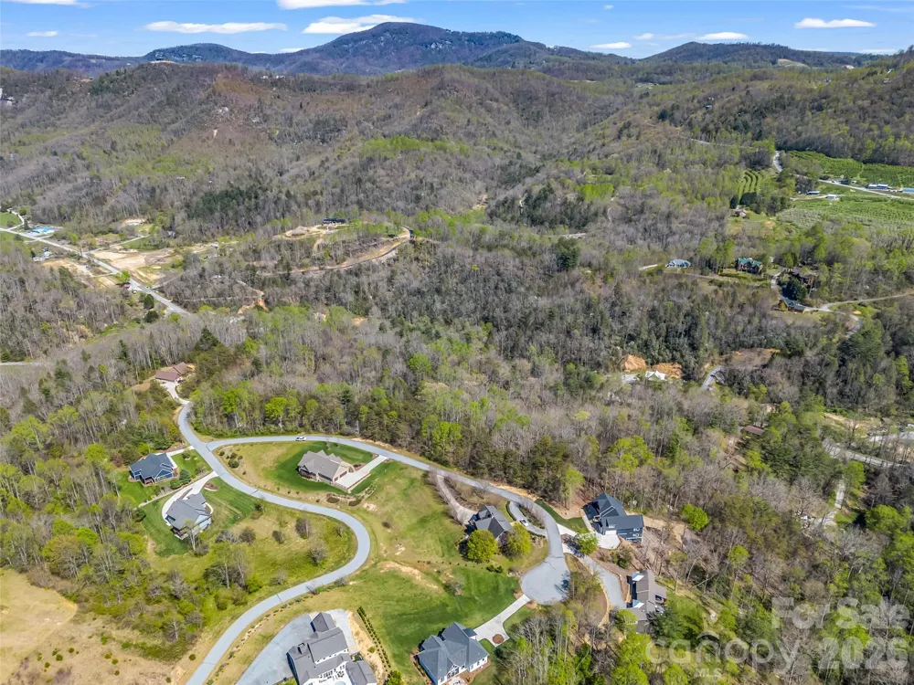 83 Sunny Morning Court Hendersonville, NC 28792
