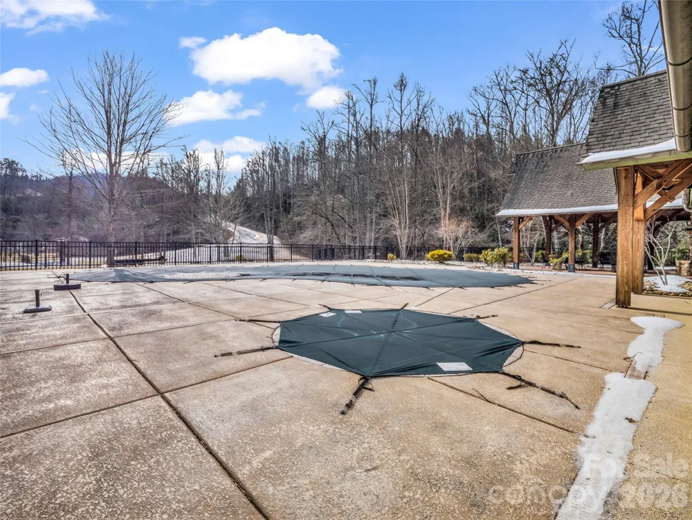 83 Sunny Morning Court Hendersonville, NC 28792