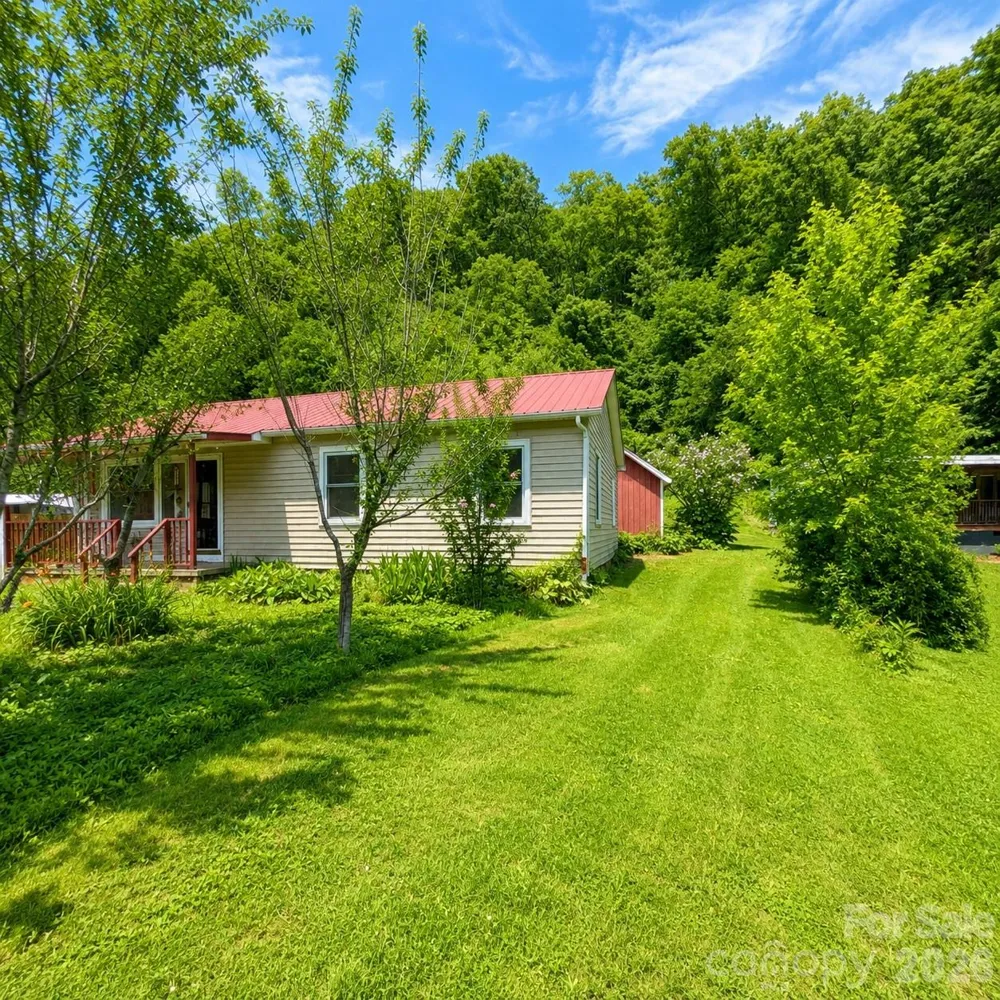 522 Old Us 70 Highway W Old Fort, NC 28762