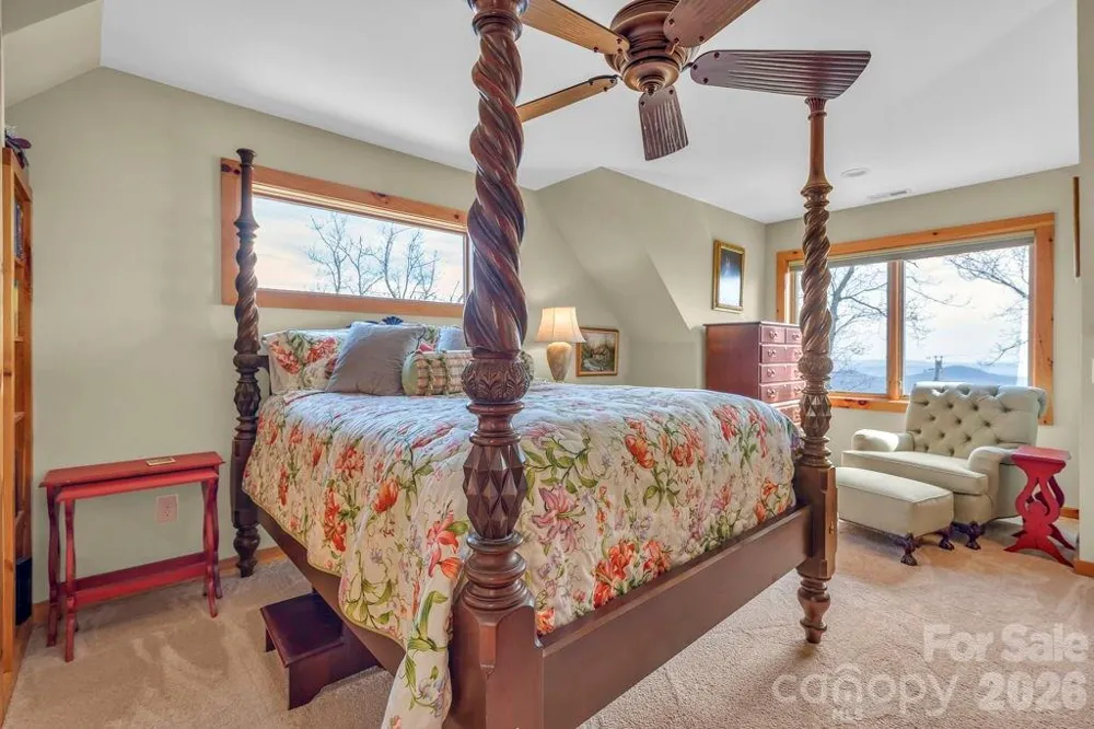 7054 Grandview Circle Newland, NC 28657