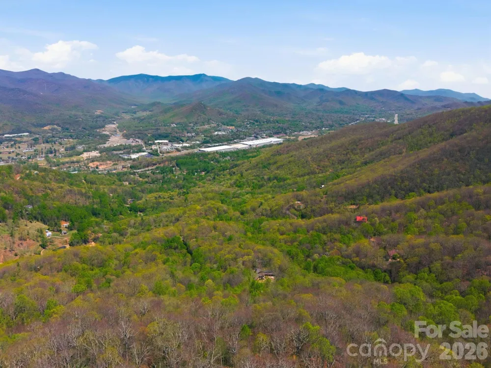 9999 Lytle Cove Road Road Swannanoa, NC 28778