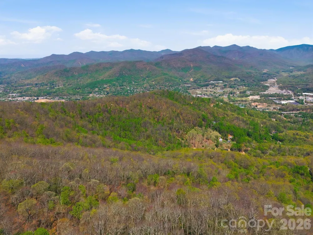 9999 Lytle Cove Road Road Swannanoa, NC 28778