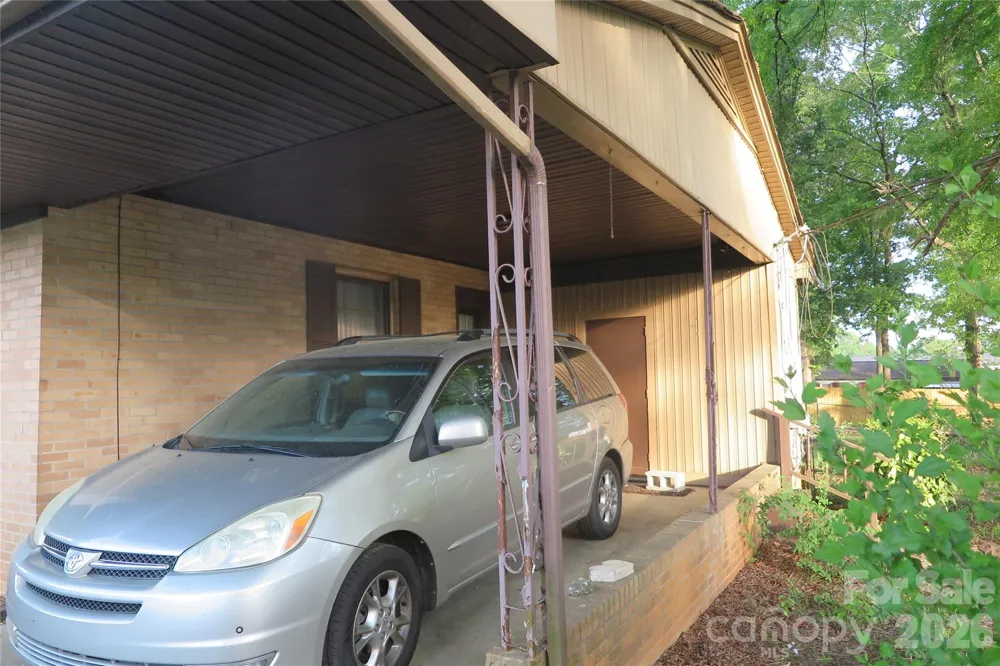 419 S Church Street Lowell, NC 28098