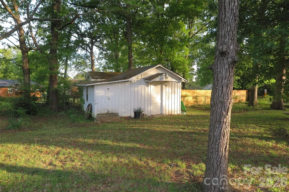 419 S Church Street Lowell, NC 28098