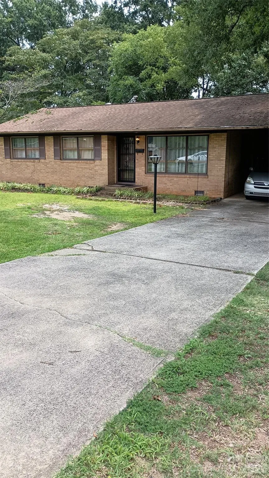 419 S Church Street Lowell, NC 28098