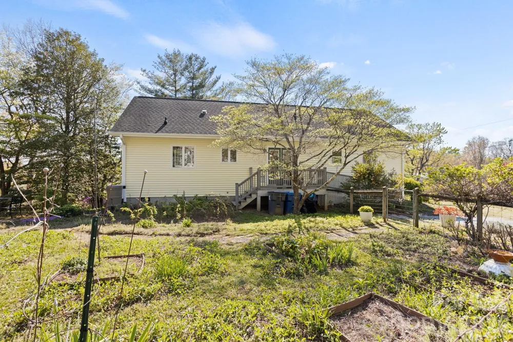 367 Crescent Street Saluda, NC 28773