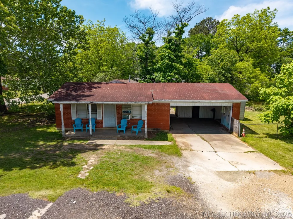 101 SW Hayes Idabel, OK 74745