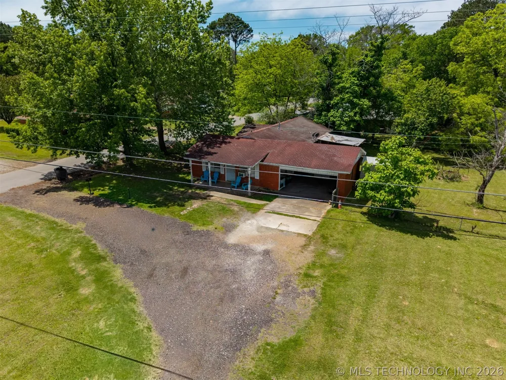 101 SW Hayes Idabel, OK 74745