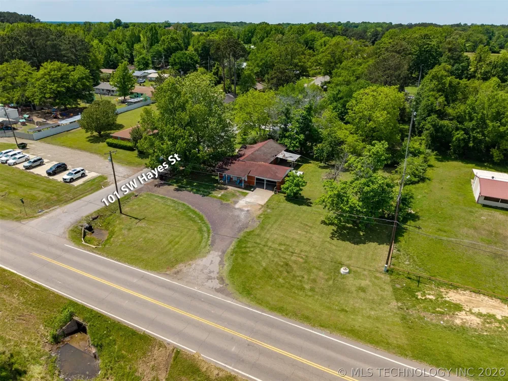 101 SW Hayes Idabel, OK 74745