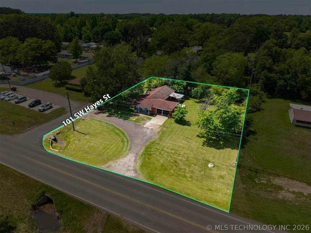 101 SW Hayes Idabel, OK 74745