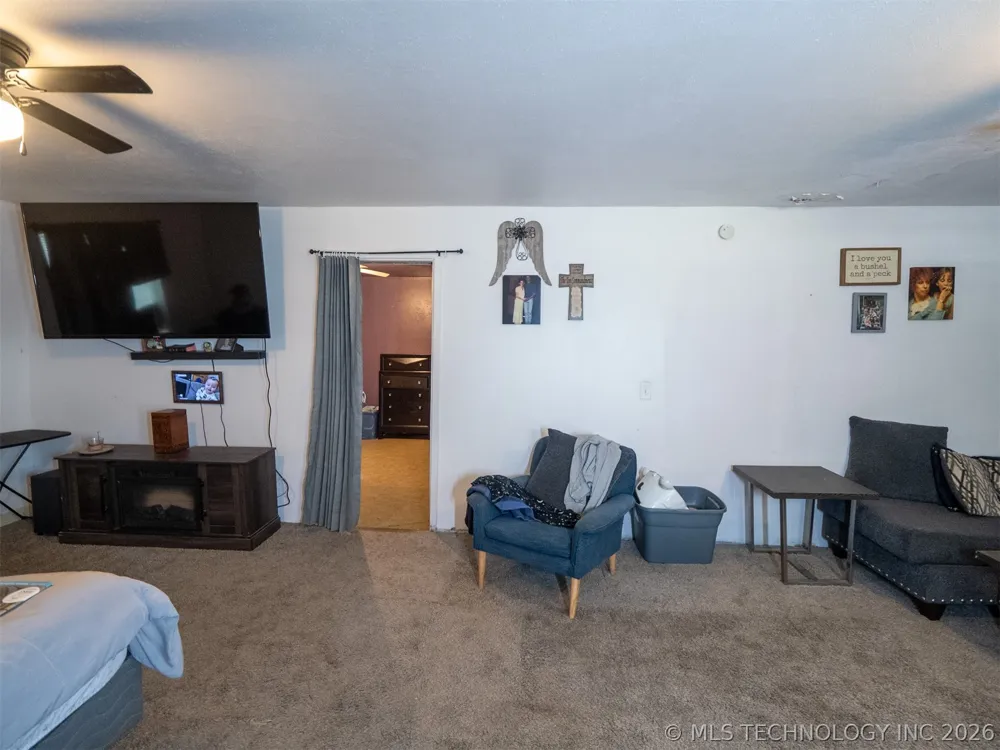 101 SW Hayes Idabel, OK 74745