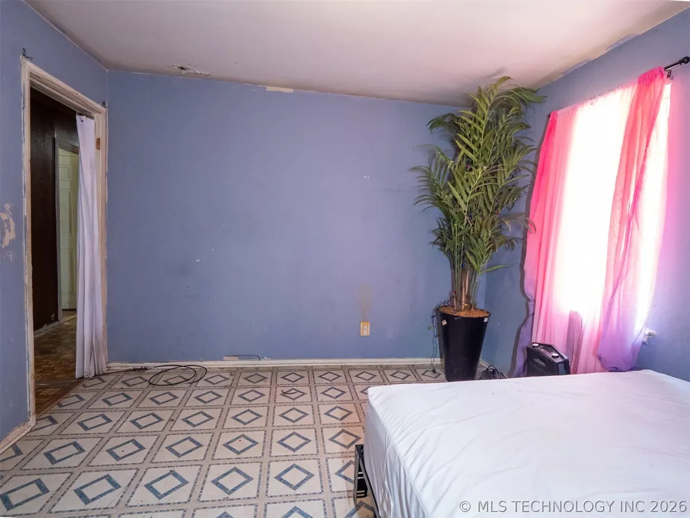 101 SW Hayes Idabel, OK 74745
