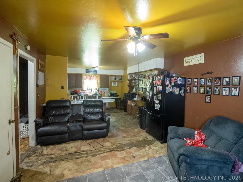 101 SW Hayes Idabel, OK 74745