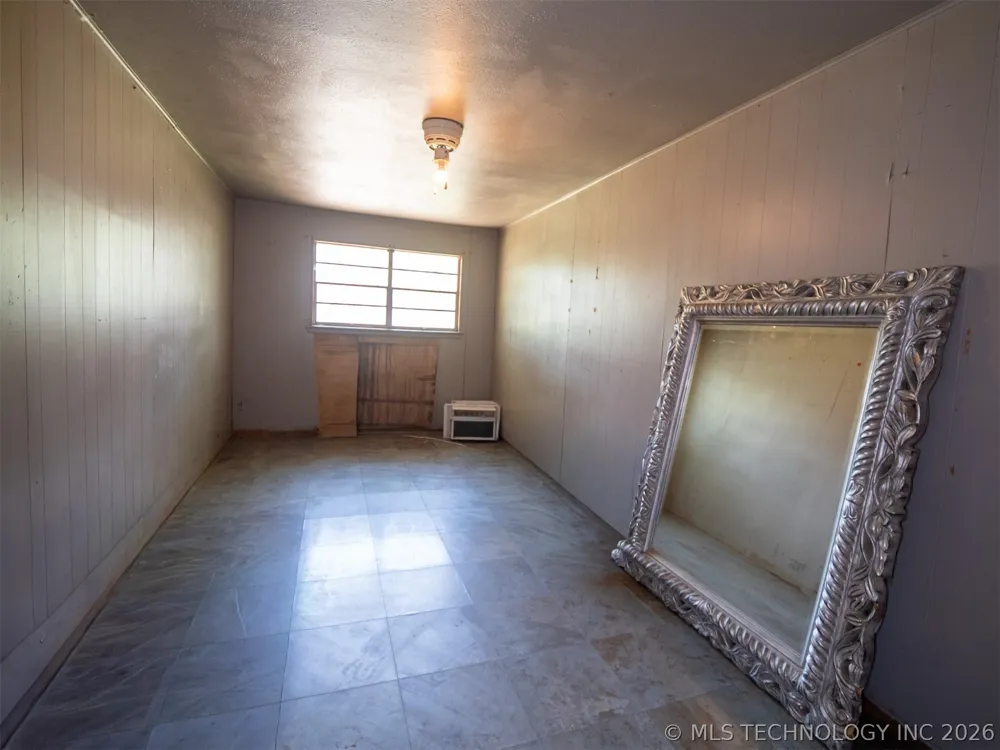 101 SW Hayes Idabel, OK 74745