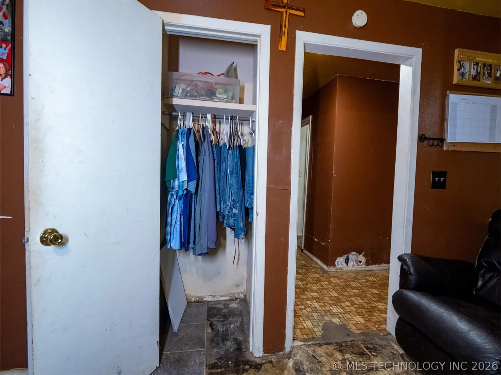 101 SW Hayes Idabel, OK 74745