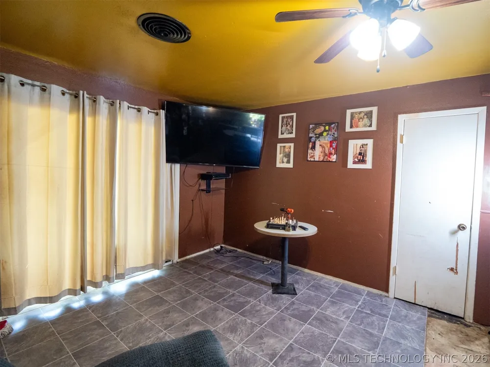 101 SW Hayes Idabel, OK 74745