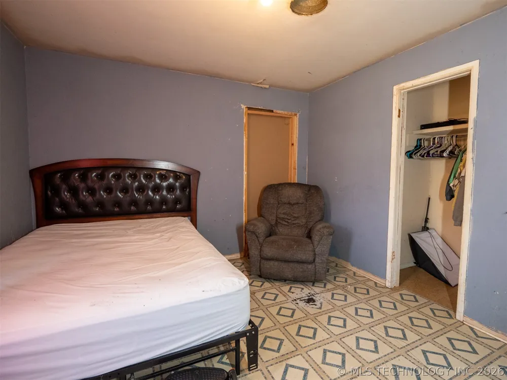 101 SW Hayes Idabel, OK 74745
