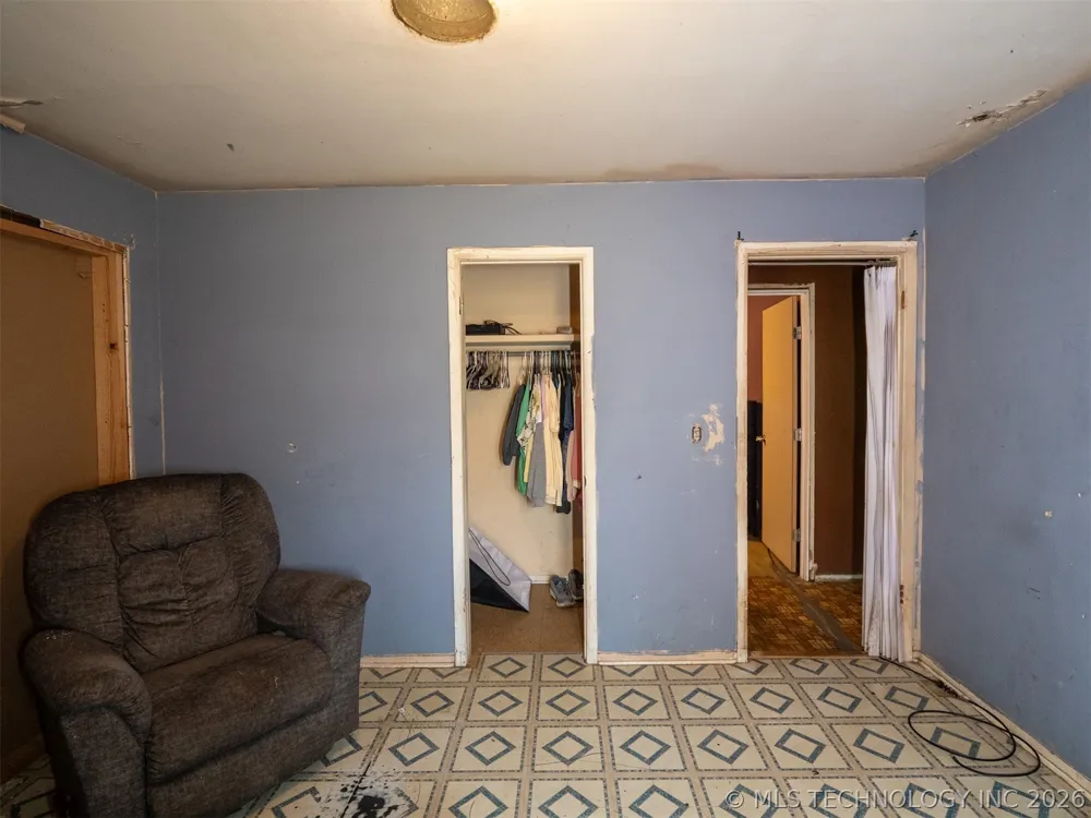 101 SW Hayes Idabel, OK 74745
