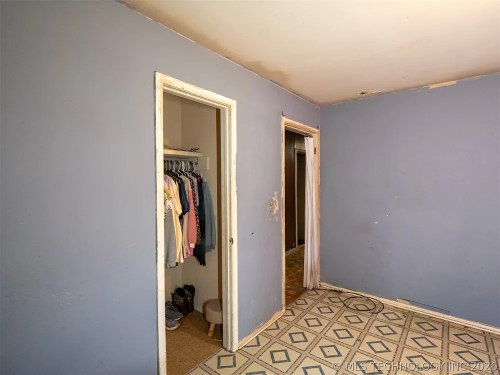 101 SW Hayes Idabel, OK 74745