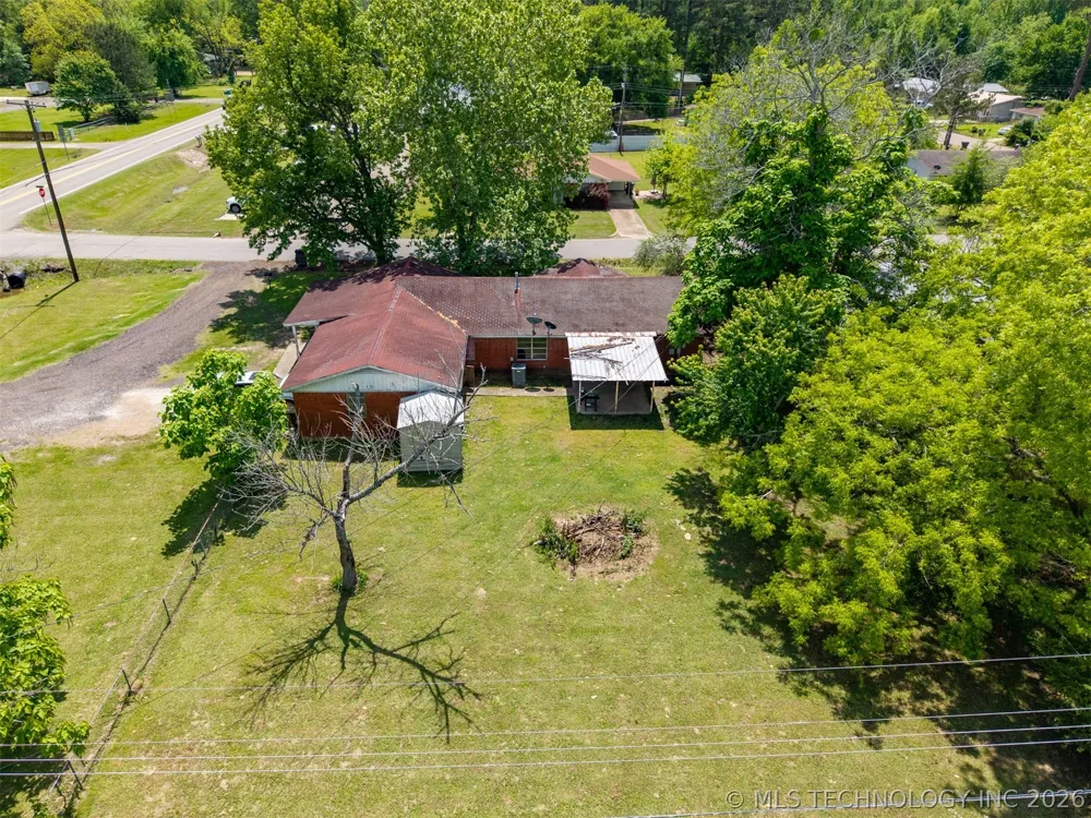 101 SW Hayes Idabel, OK 74745