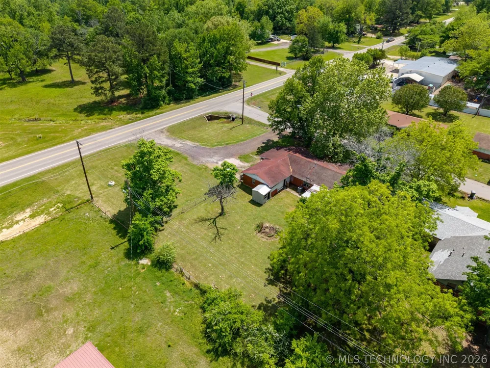 101 SW Hayes Idabel, OK 74745