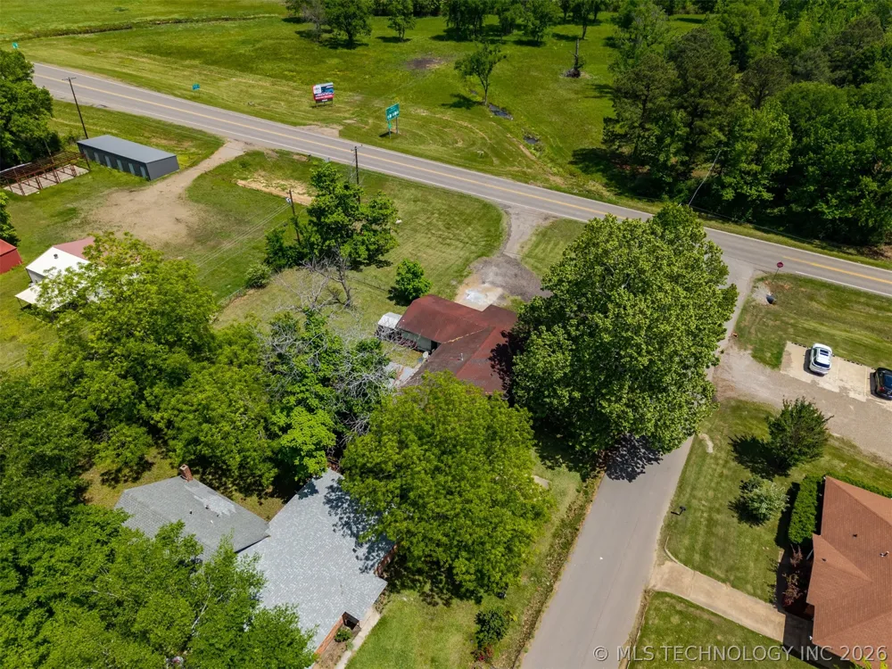 101 SW Hayes Idabel, OK 74745