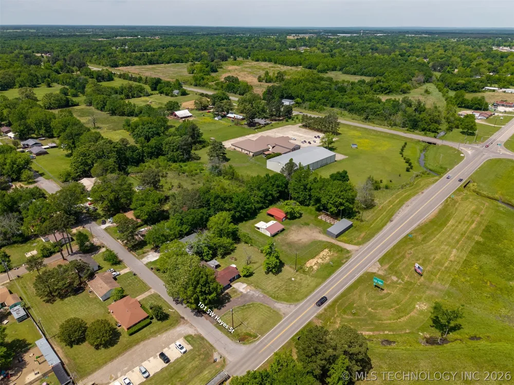101 SW Hayes Idabel, OK 74745