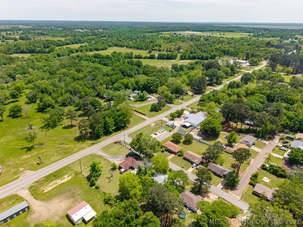 101 SW Hayes Idabel, OK 74745