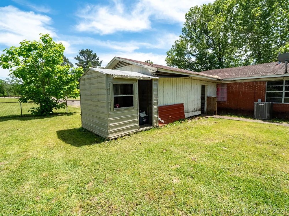 101 SW Hayes Idabel, OK 74745
