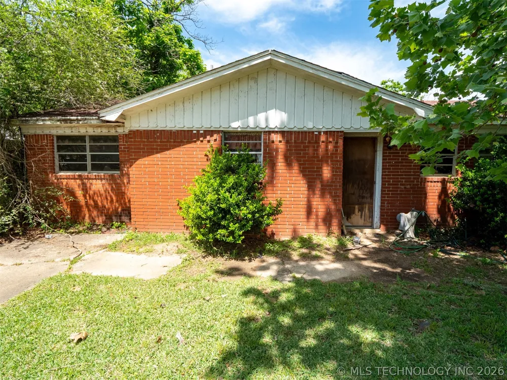 101 SW Hayes Idabel, OK 74745