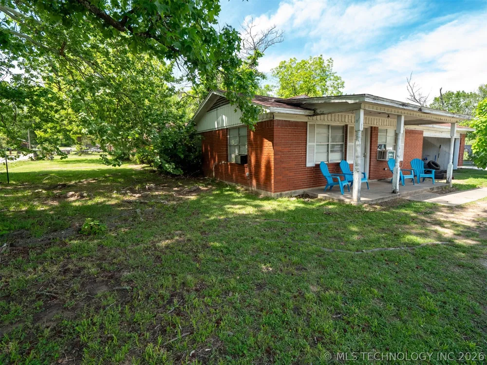 101 SW Hayes Idabel, OK 74745
