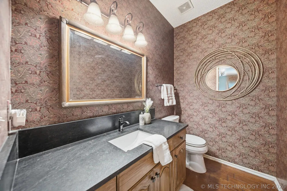 411 W Union Place Broken Arrow, OK 74011