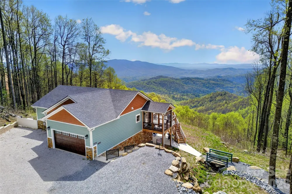 155 Wrenlock Drive Little Switzerland, NC 28749