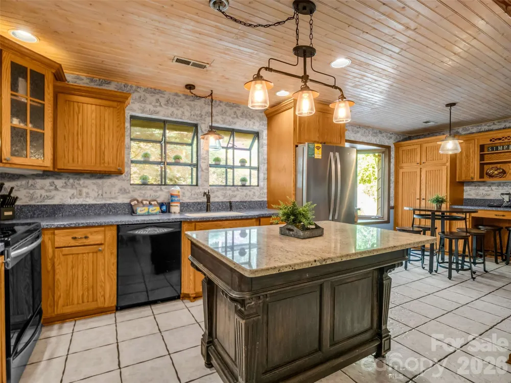 171 Fairway Drive Lake Lure, NC 28746