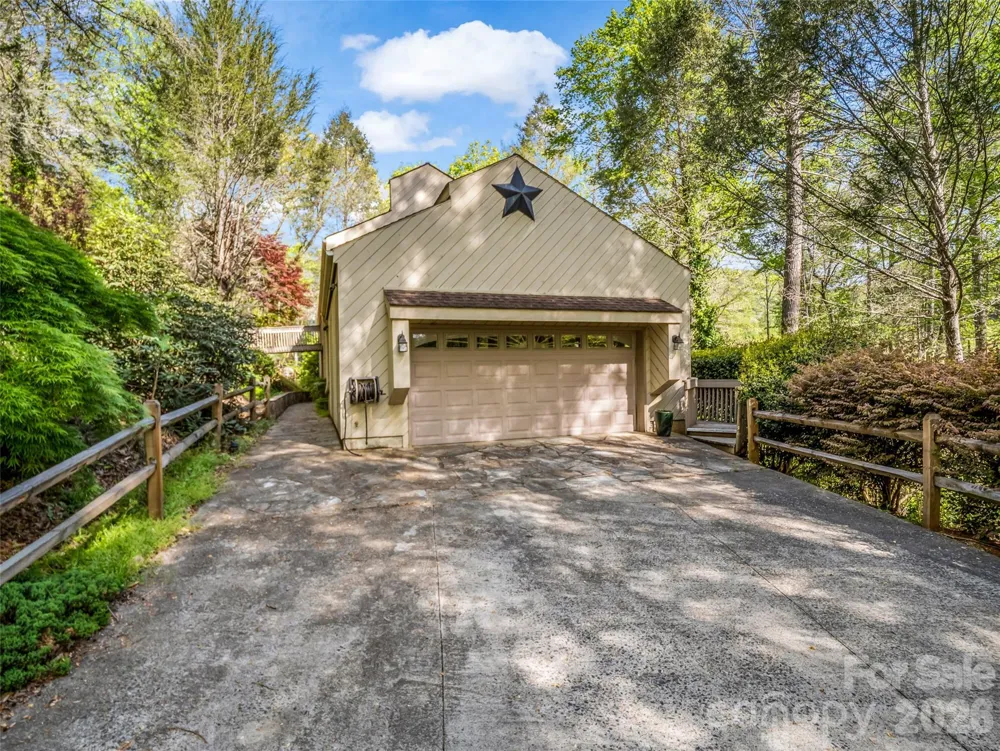 171 Fairway Drive Lake Lure, NC 28746
