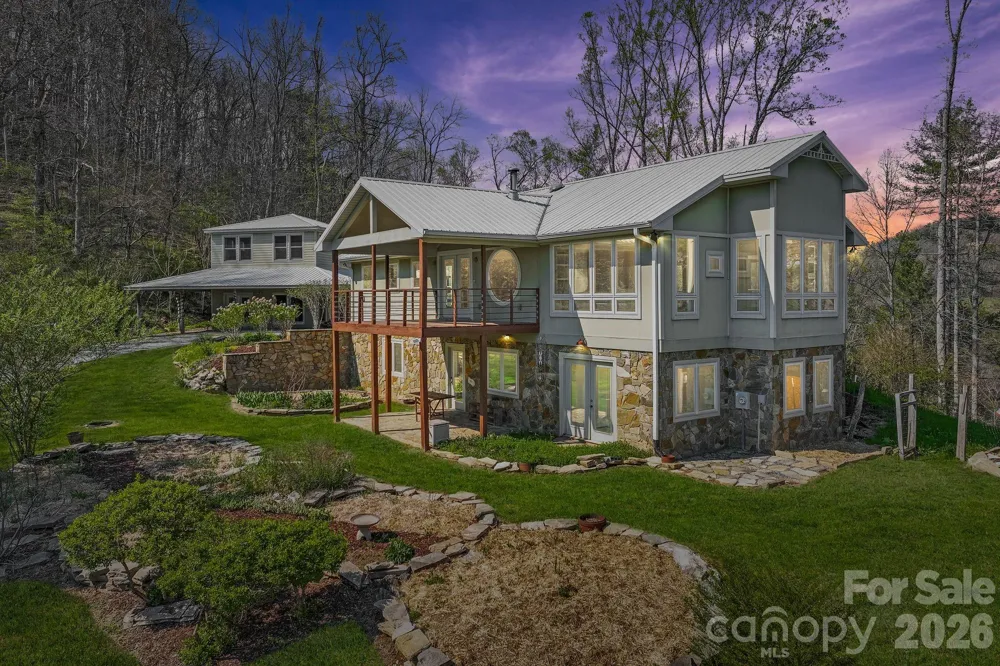 310 Burr Ridge Marshall, NC 28753