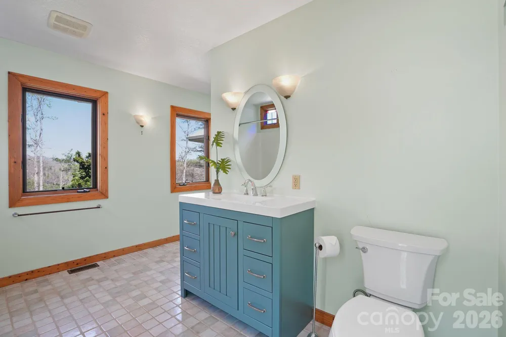 310 Burr Ridge Marshall, NC 28753