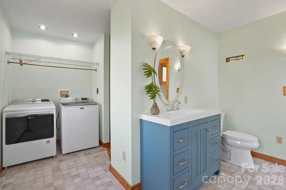 310 Burr Ridge Marshall, NC 28753