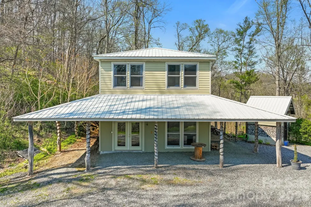 310 Burr Ridge Marshall, NC 28753