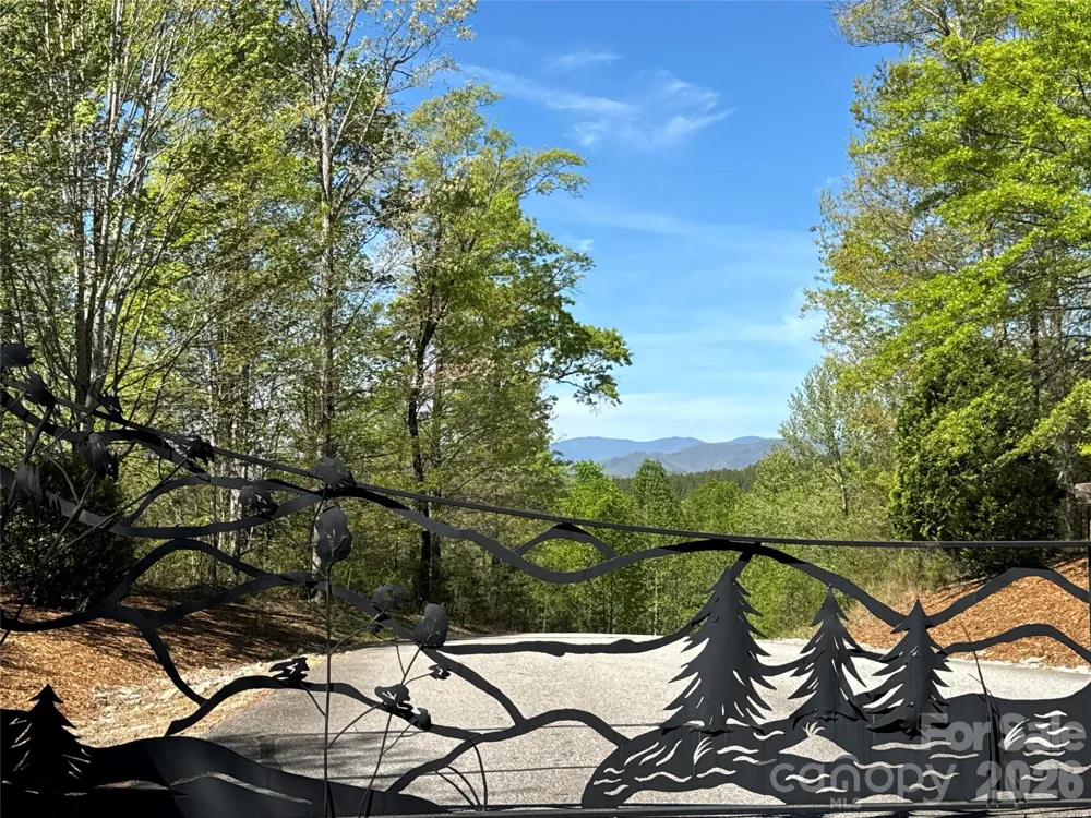 284 Bear Cliff Circle Nebo, NC 28761