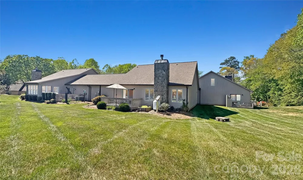 603 29th Avenue NE #213 Hickory, NC 28601