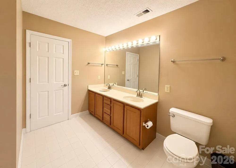 603 29th Avenue NE #213 Hickory, NC 28601