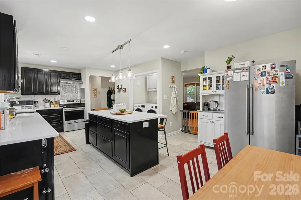 204 Oak Street Lowell, NC 28098