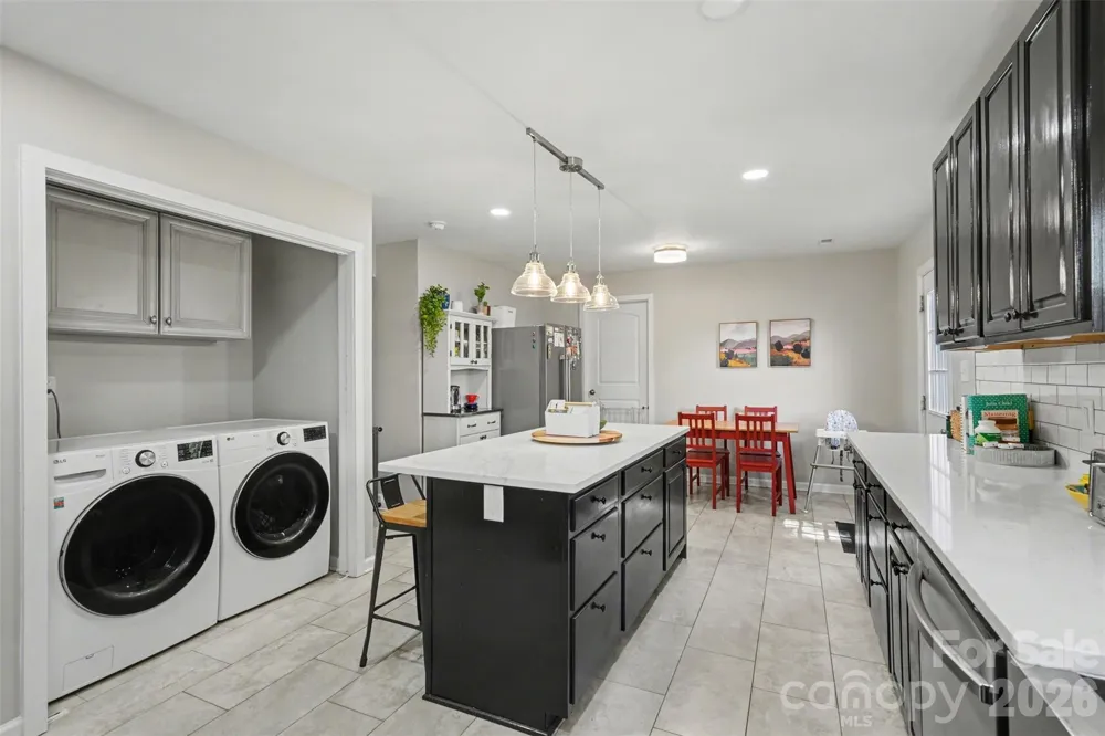 204 Oak Street Lowell, NC 28098