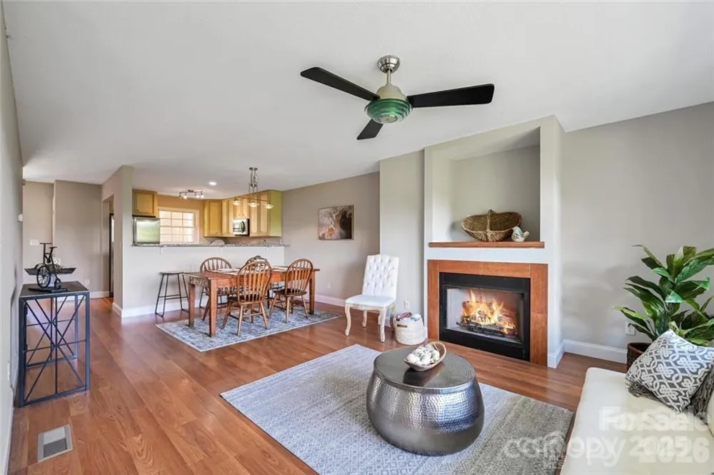 29 Rotunda Circle Asheville, NC 28806